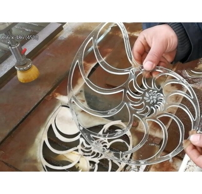 1500 * 2500 mm provide overseas installation  with 420 Mpa high pressure pump water jet cutting machine water jet cutter